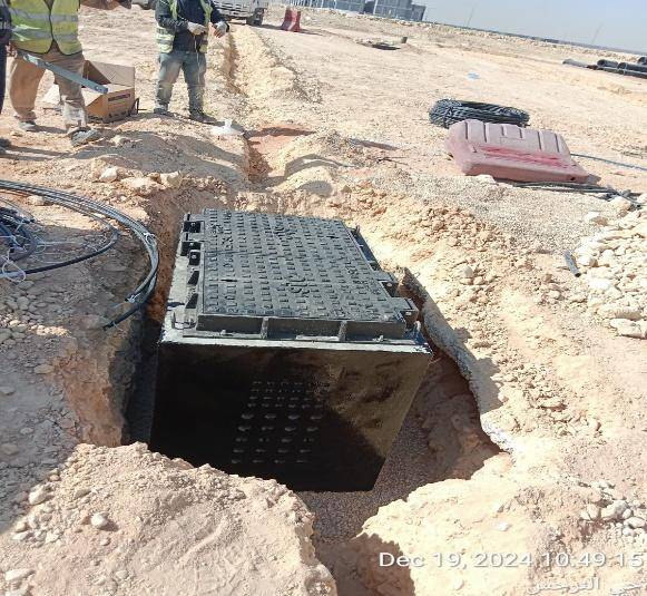 Telecom network manhole