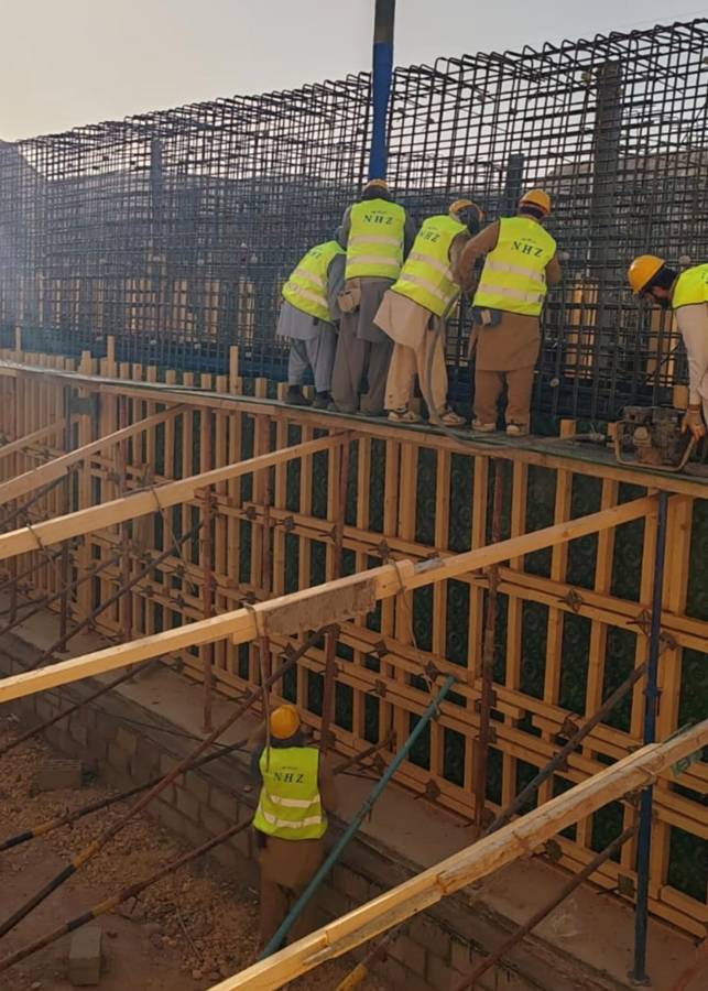 Concrete formwork and reinforcement